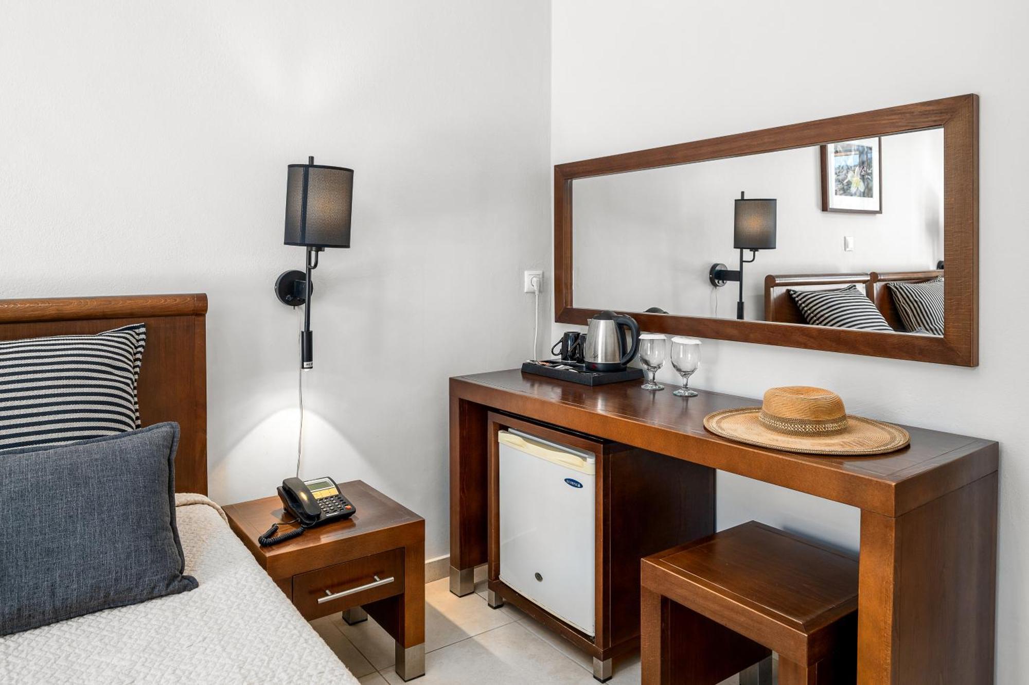Glaros Hotel Apartment Agia Galini Eksteriør billede